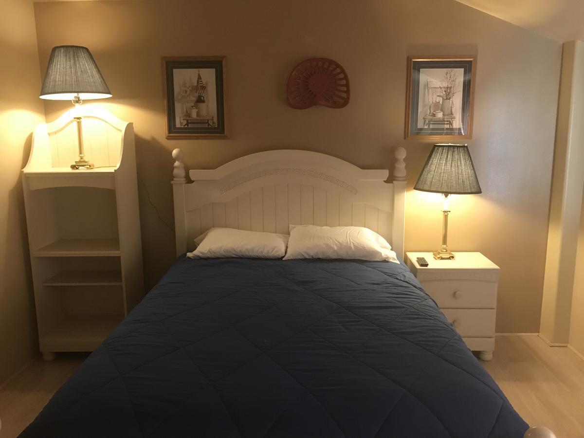 Economy Guest Village Rock Springs Ngoại thất bức ảnh